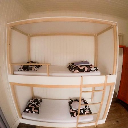 Bunk Inn Hostel Bundaberg Extérieur photo