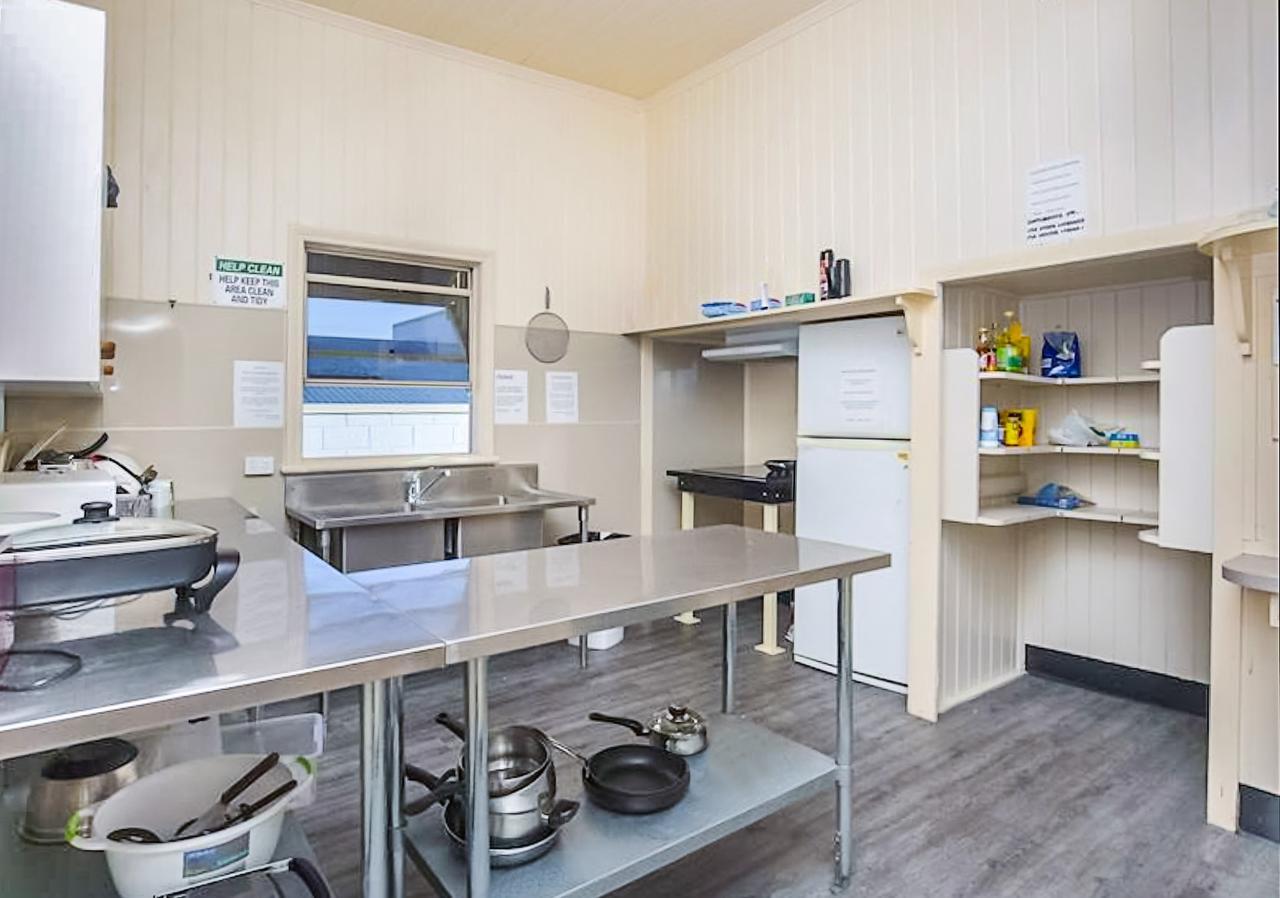 Bunk Inn Hostel Bundaberg Extérieur photo